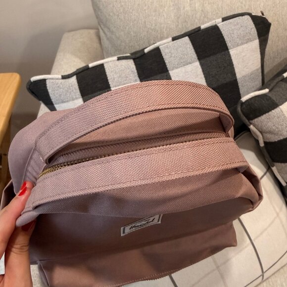 Herschel Nova Backpack - 18L Ash Rose - Picture 2 of 9
